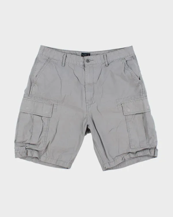 Vintage Levi's Baggy Cargo Shorts - W36 L9 sold by Rokit