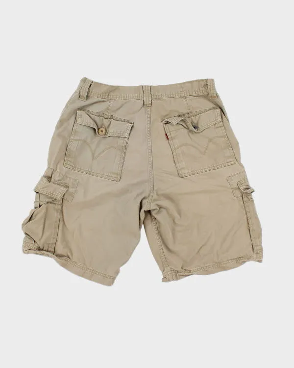 Vintage Levi's Heavyweight Cargo Shorts - W34 L10 sold by Rokit product image thumbnail 2