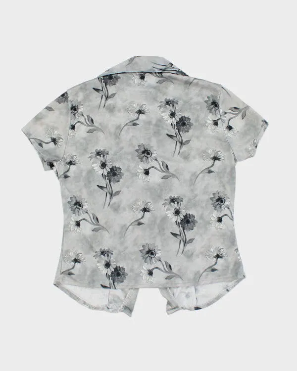 Vintage 90s Floral Shirt - XS sold by Rokit product image thumbnail 2