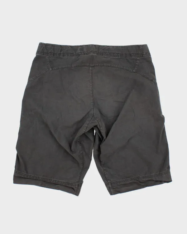Arc'teryx Men's Belted Dark Grey Shorts - W34 sold by Rokit product image thumbnail 2