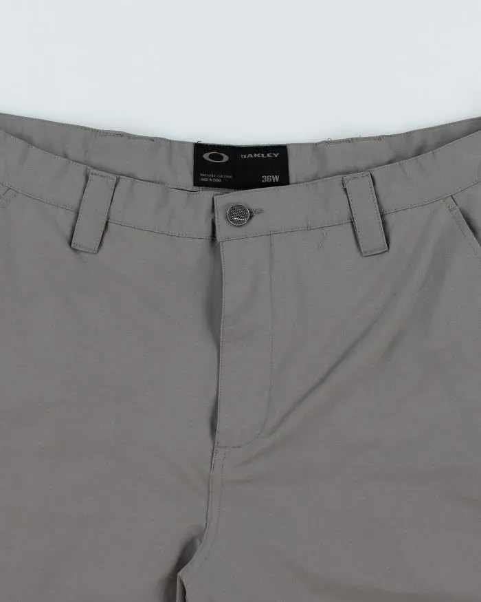 Y2k 00s Oakly Grey Shorts - W36 sold by Rokit product image thumbnail 3