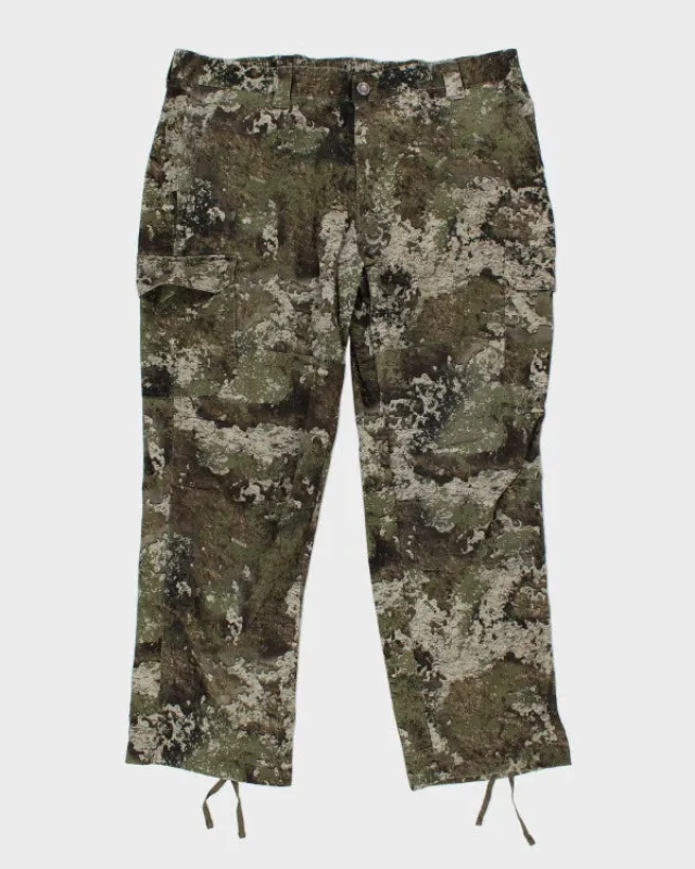 Vintage Military Woodland Camo Wide Cargo Trousers - W40 L30 sold by Rokit