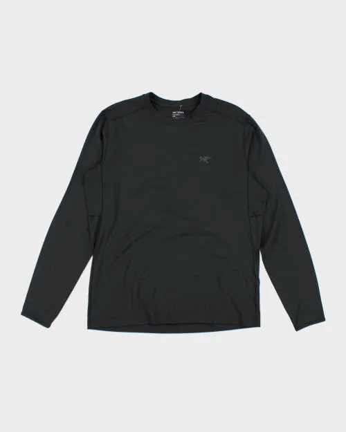 Arc'teryx Lightweight Hiking Long-sleeved Shirt - L sold by Rokit