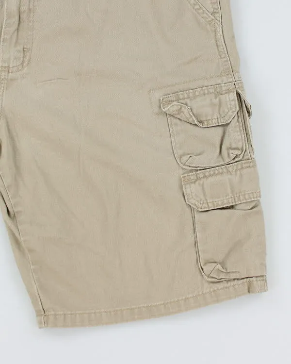 Vintage Wrangler Baggy Cargo Shorts - W36 L10 sold by Rokit product image thumbnail 4