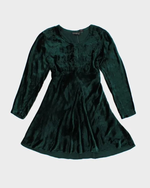 Vintage Nostalgia Velvet Embroidered Dress - M sold by Rokit