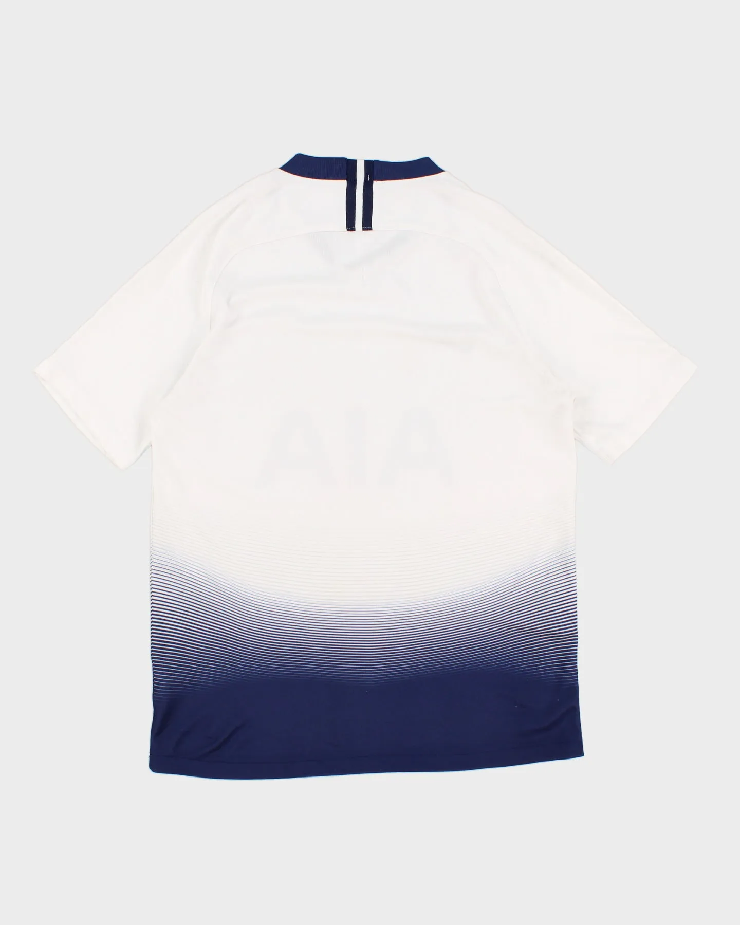 Nike Tottenham Hotspur Football Shirt - M sold by Rokit product image thumbnail 2