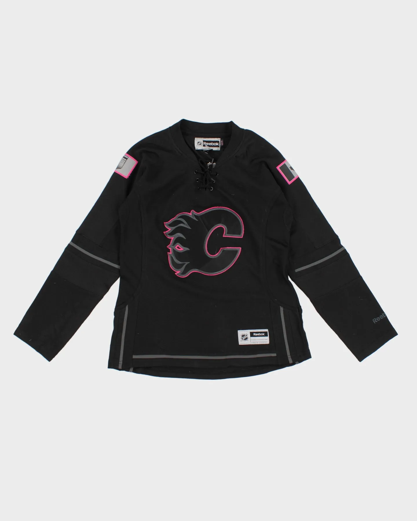Women's NHL x Calgary Flames Hockey Jersey - S sold by Rokit