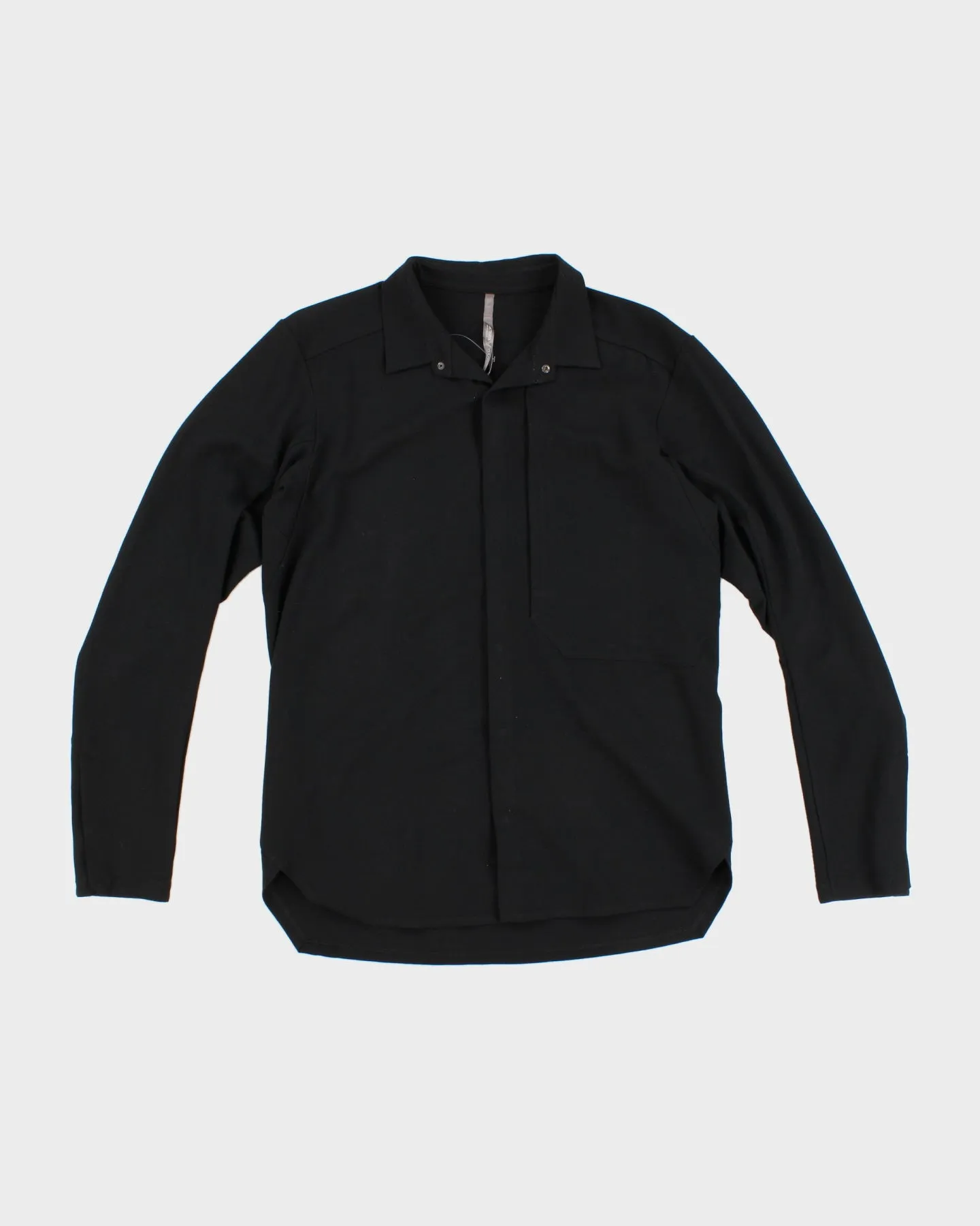 Arc'teryx Black Utility Shirt - M sold by Rokit