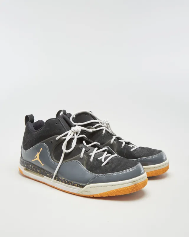 Jordan Flight TR '97 Mid Trainers - EUR  44.5 sold by Rokit