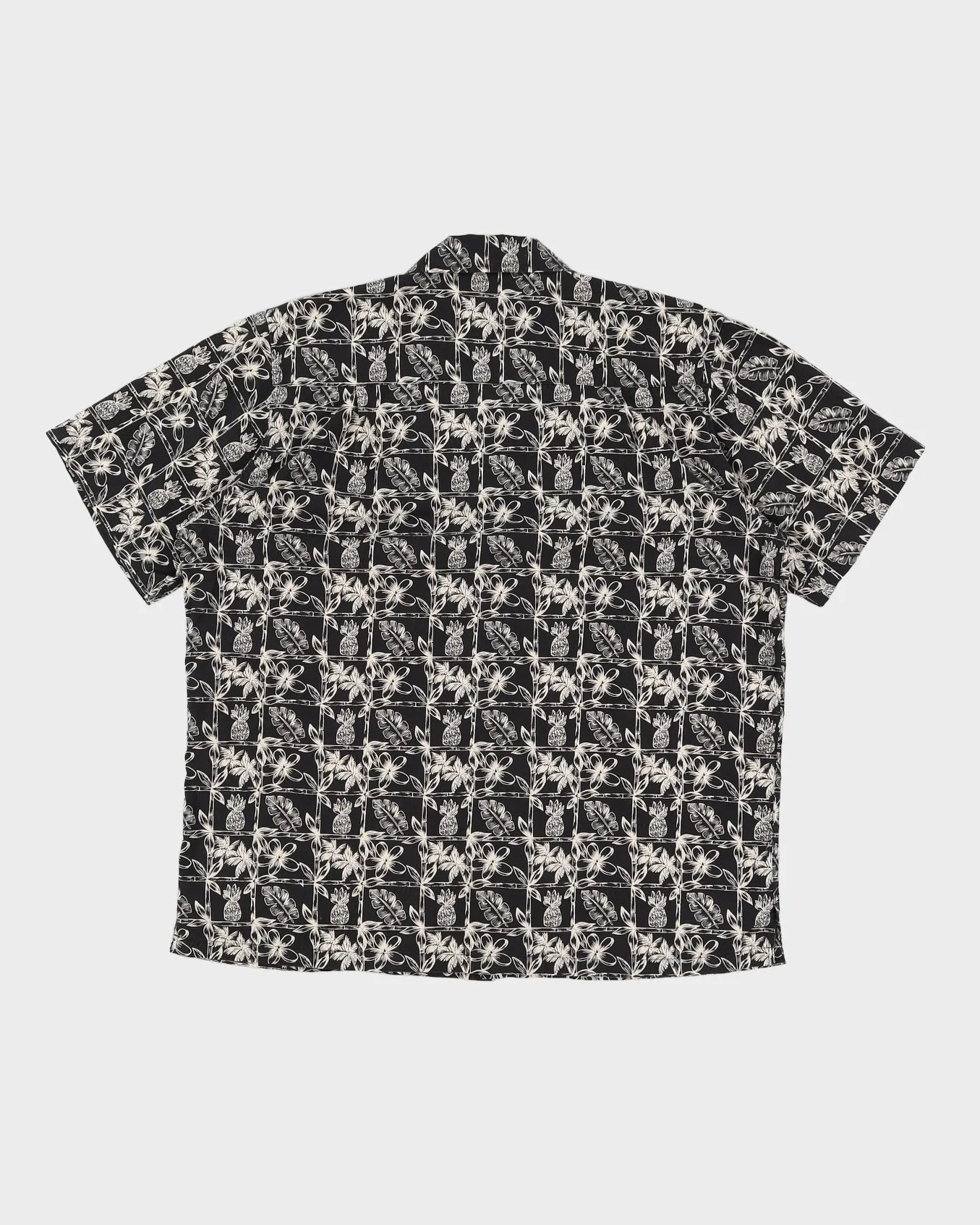 Black Patterned Hawaiian Shirt - XXXL sold by Rokit product image thumbnail 2