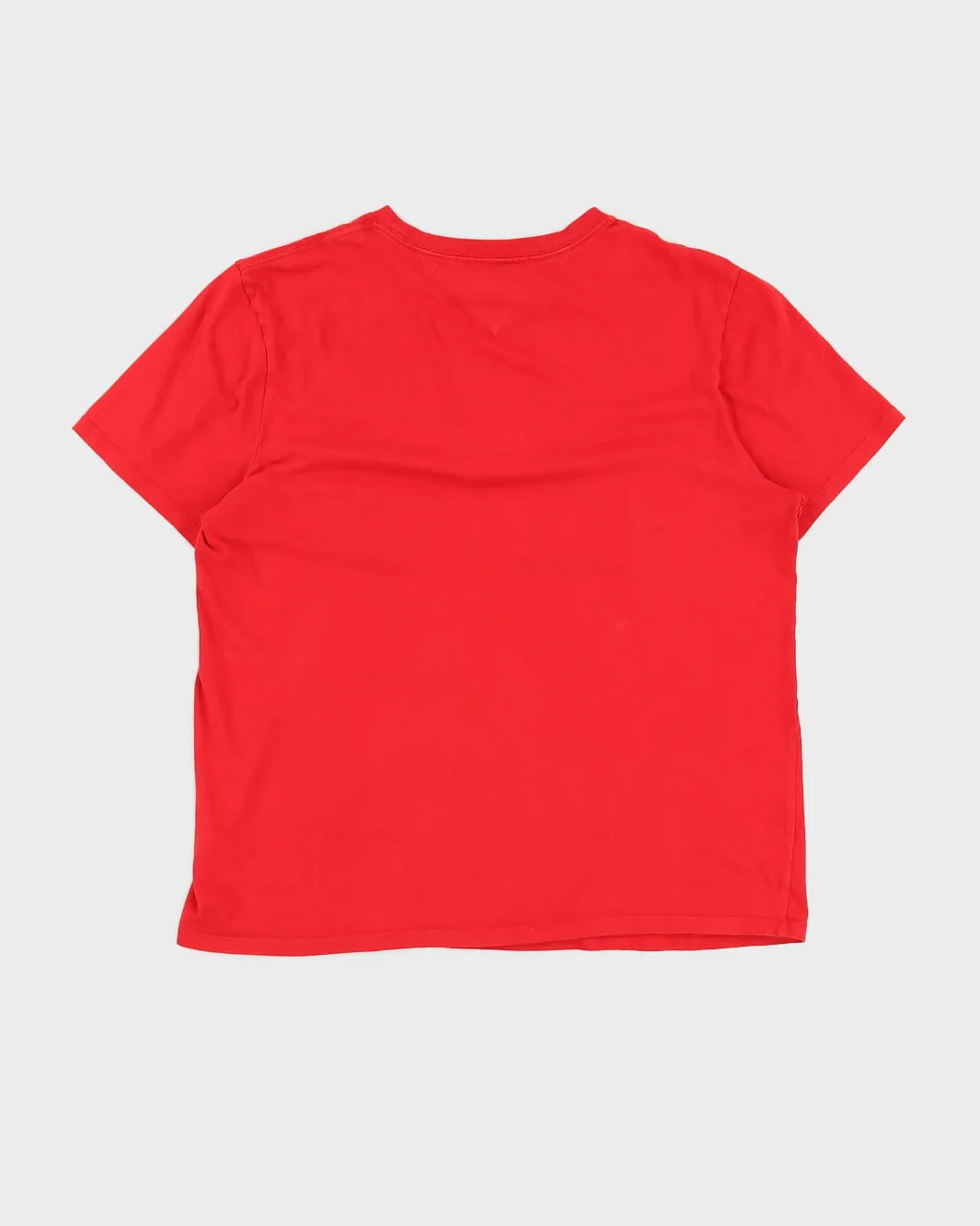 Red Tommy Hilfiger Logo T-shirt - M sold by Rokit product image thumbnail 2
