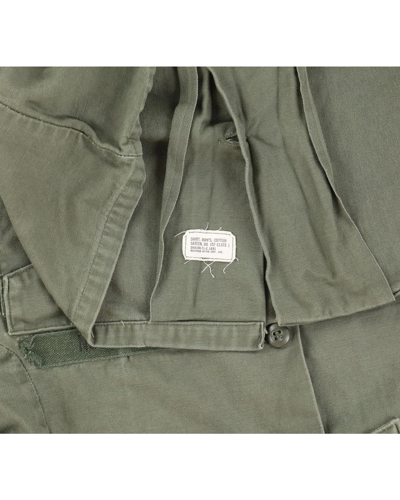 60s Vintage US Army OG-107 Shirt - M sold by Rokit product image thumbnail 4