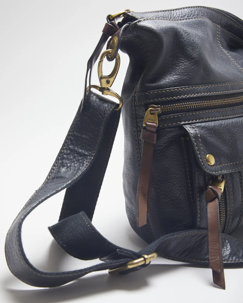 Fossil Black Leather Cross-body Bag sold by Rokit product image thumbnail 3