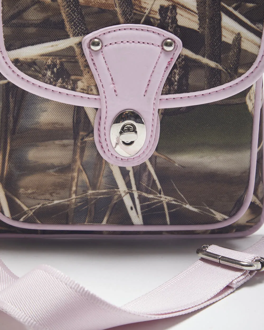 Y2k 00s Camouflage Crossbody Bag sold by Rokit product image thumbnail 3