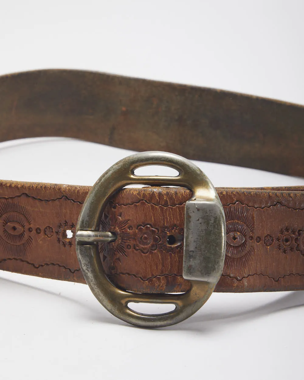 Vintage Leather Western Belt - W30-W32 sold by Rokit product image thumbnail 3