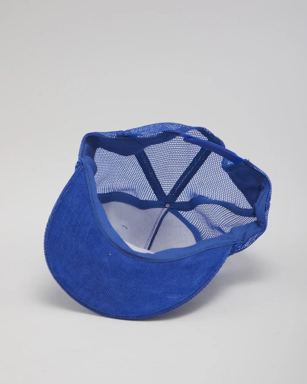 Vintage 90's Corduroy Trucker Cap - OS sold by Rokit product image thumbnail 4