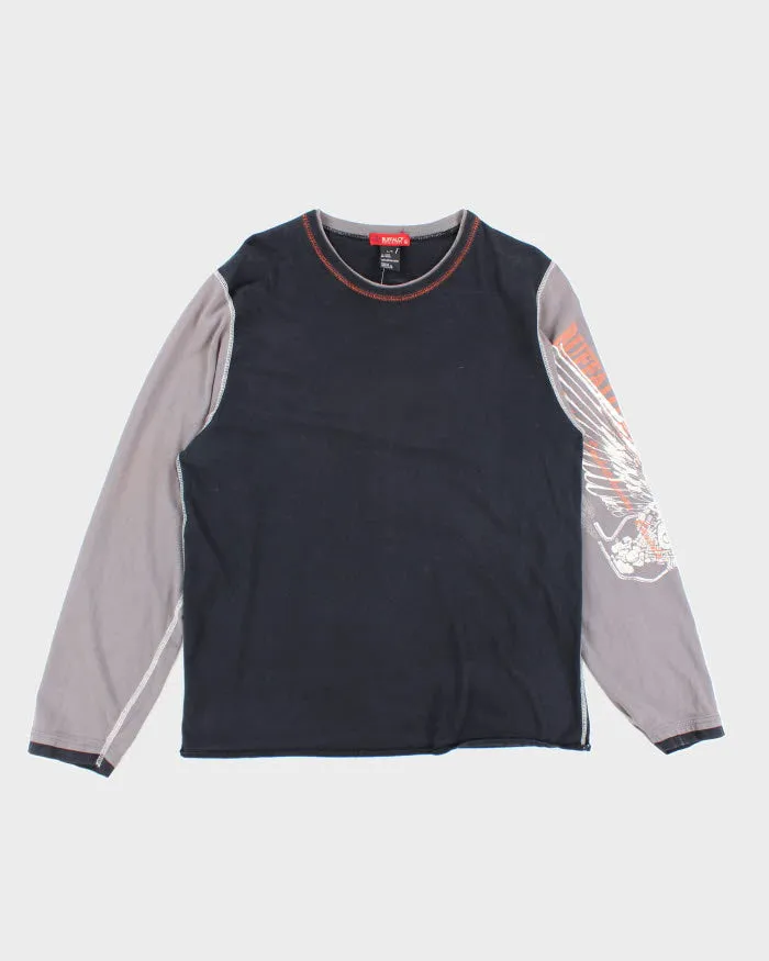 Vintage Y2K Buffalo Two Tone Longsleeve T-Shirt - L sold by Rokit