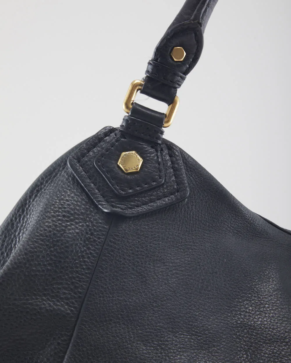 Marc Jacobs Black Leather Shoulder Bag sold by Rokit product image thumbnail 5