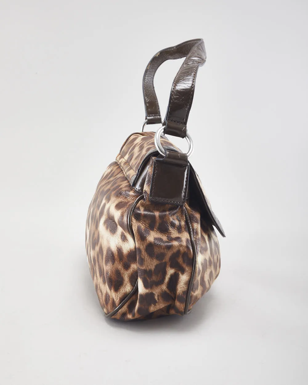 Y2k 00s Guess Leopard Print Handbag sold by Rokit product image thumbnail 4