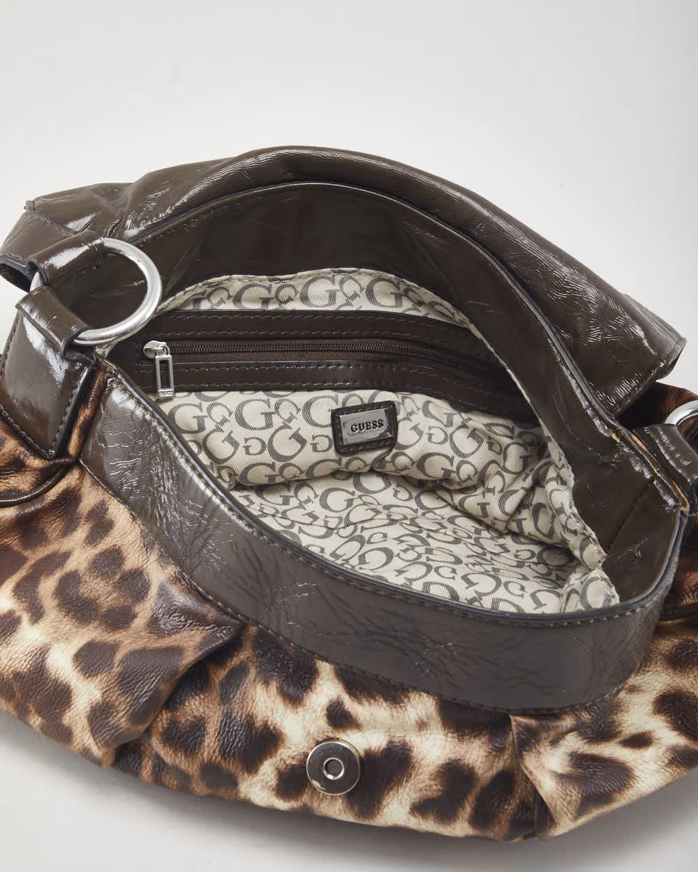 Y2k 00s Guess Leopard Print Handbag sold by Rokit product image thumbnail 5