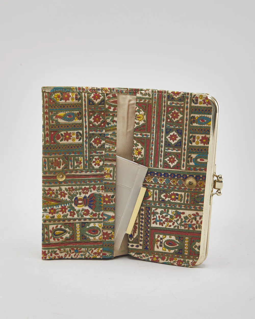 Vintage Lady Buxton Purse sold by Rokit product image thumbnail 3