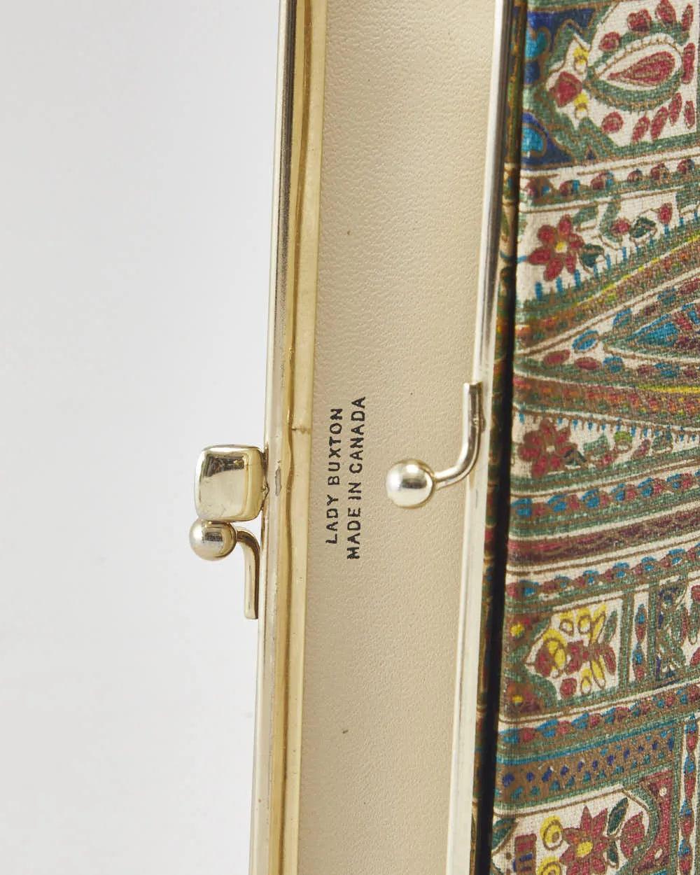 Vintage Lady Buxton Purse sold by Rokit product image thumbnail 5