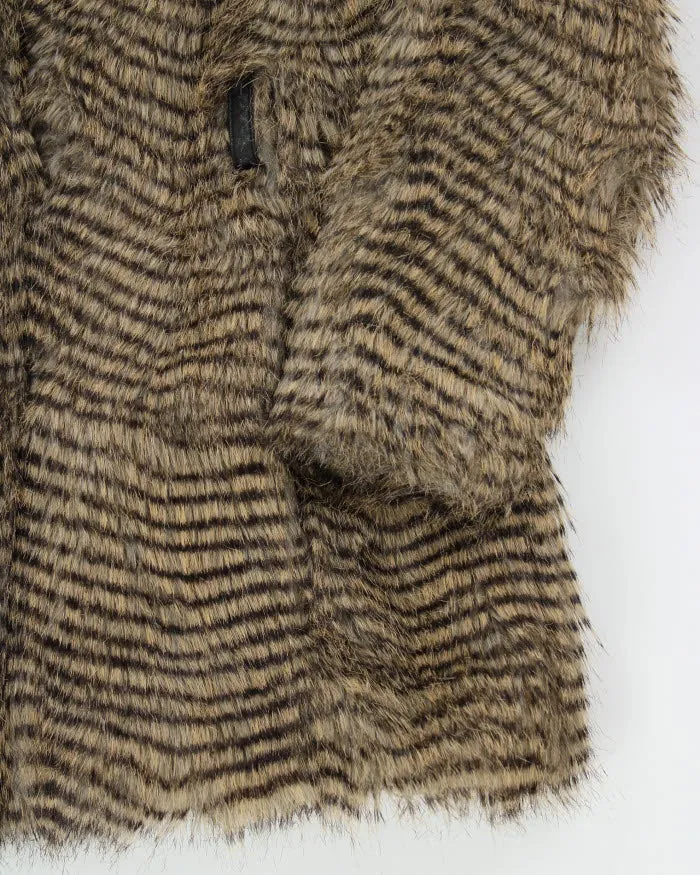 Y2k 00s Buffalo Faux Fur Coat - M sold by Rokit product image thumbnail 4