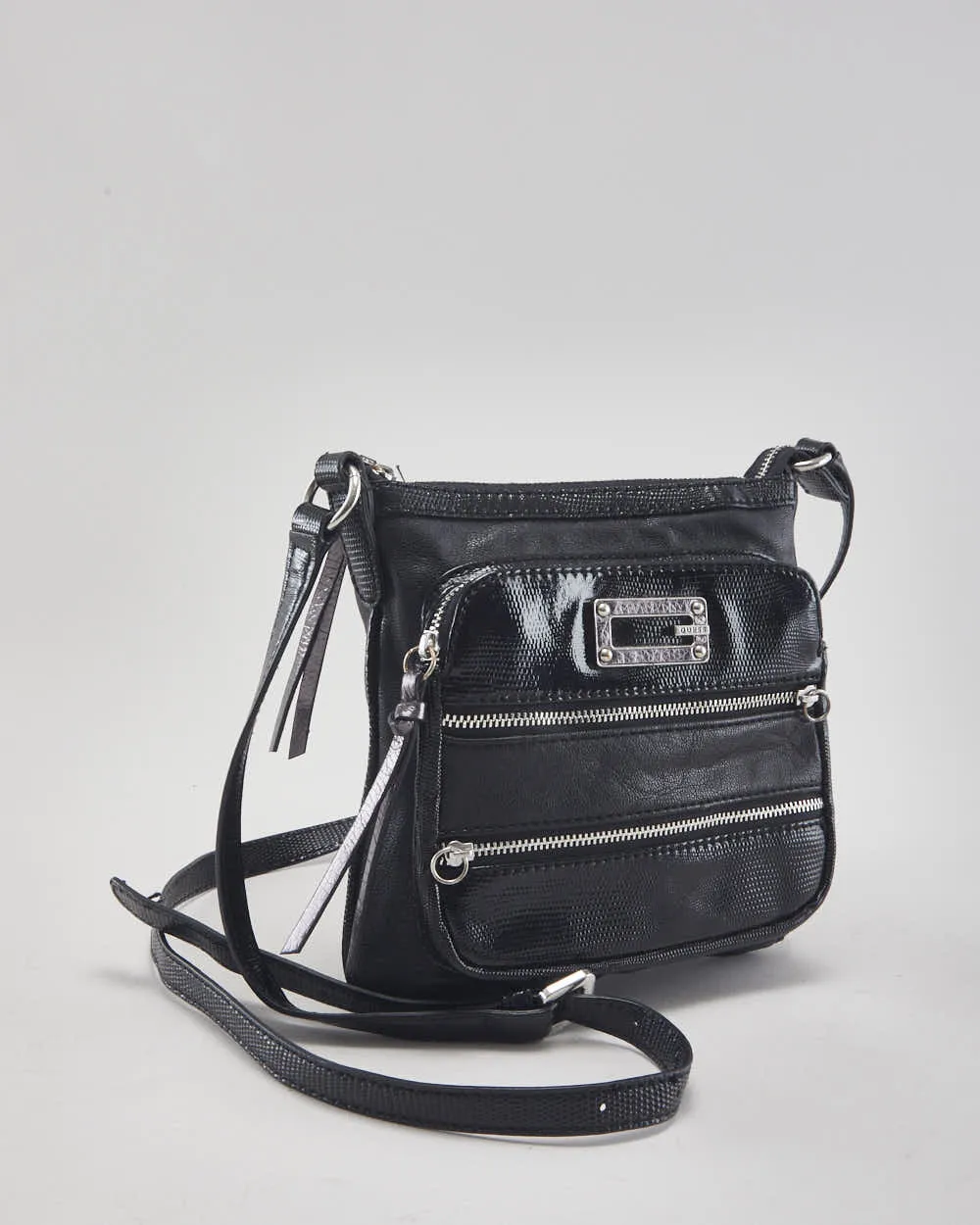 Y2k 00s Guess Crossbody Bag sold by Rokit
