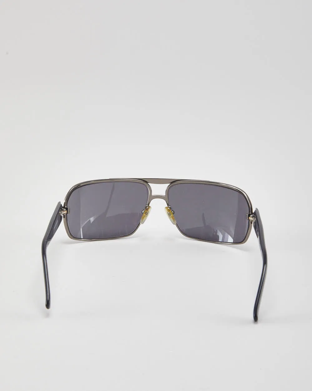 Y2k 00s Guess Sunglasses sold by Rokit product image thumbnail 5