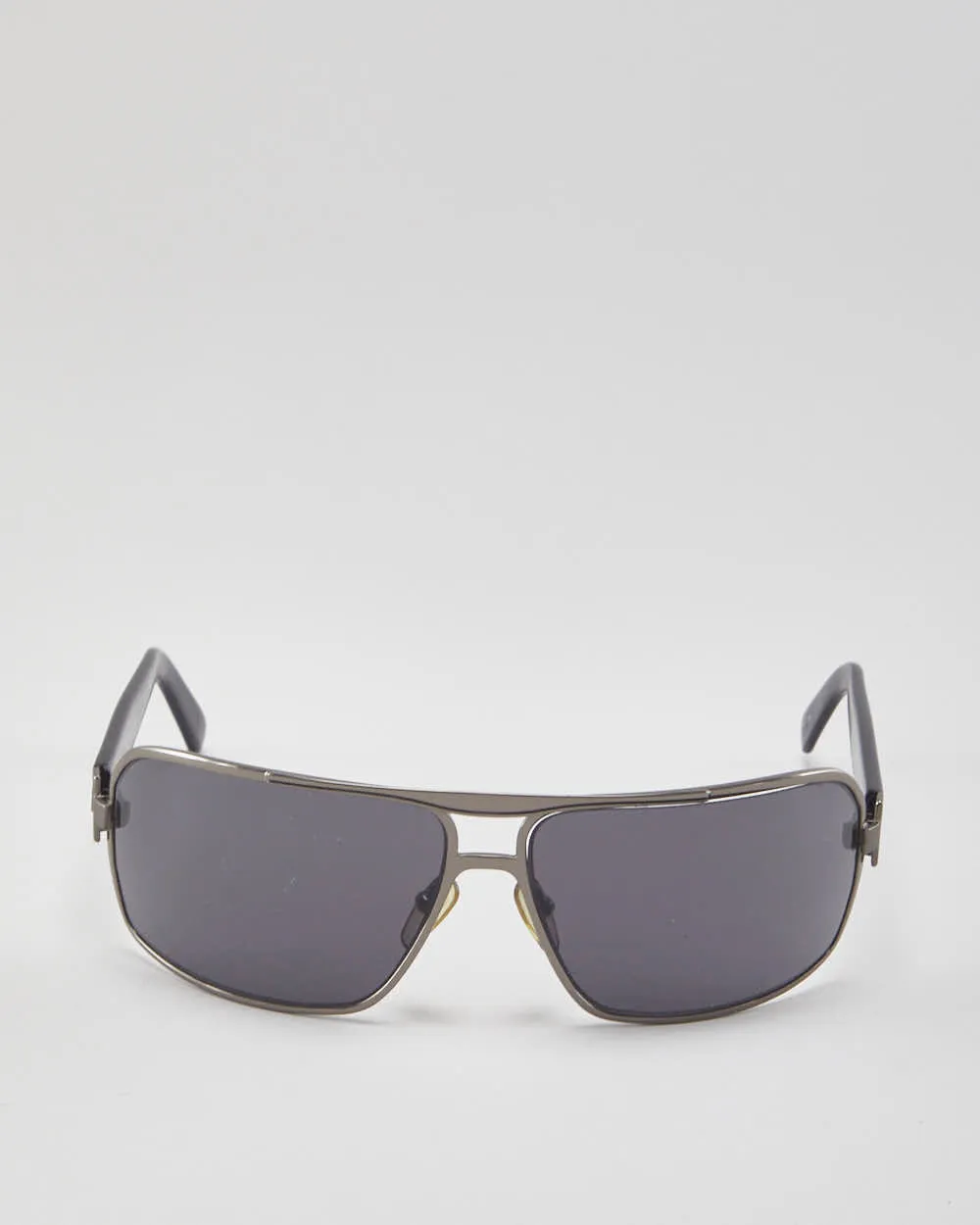 Y2k 00s Guess Sunglasses sold by Rokit product image thumbnail 2