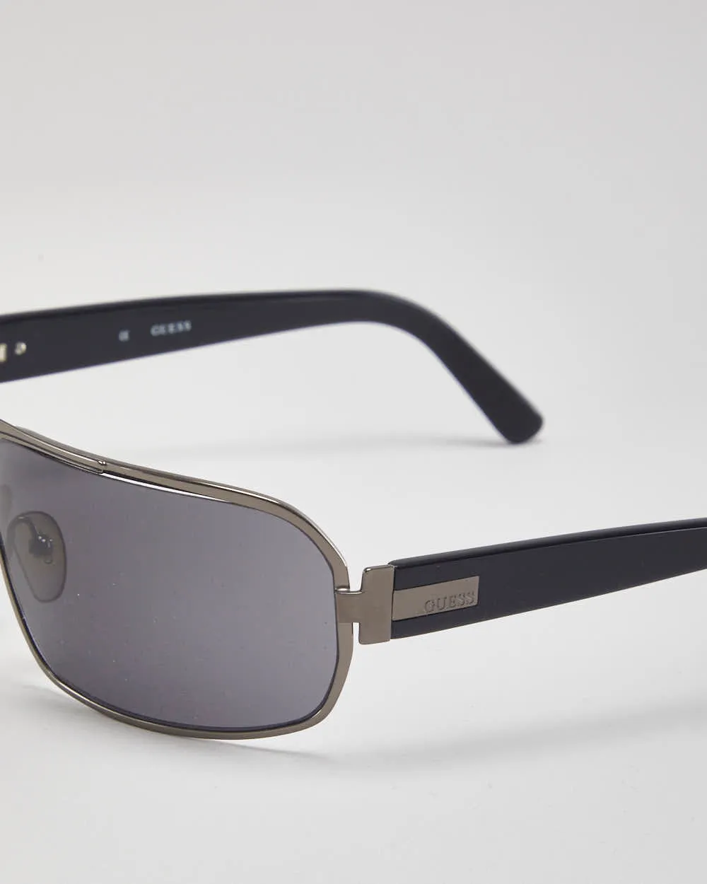 Y2k 00s Guess Sunglasses sold by Rokit product image thumbnail 4