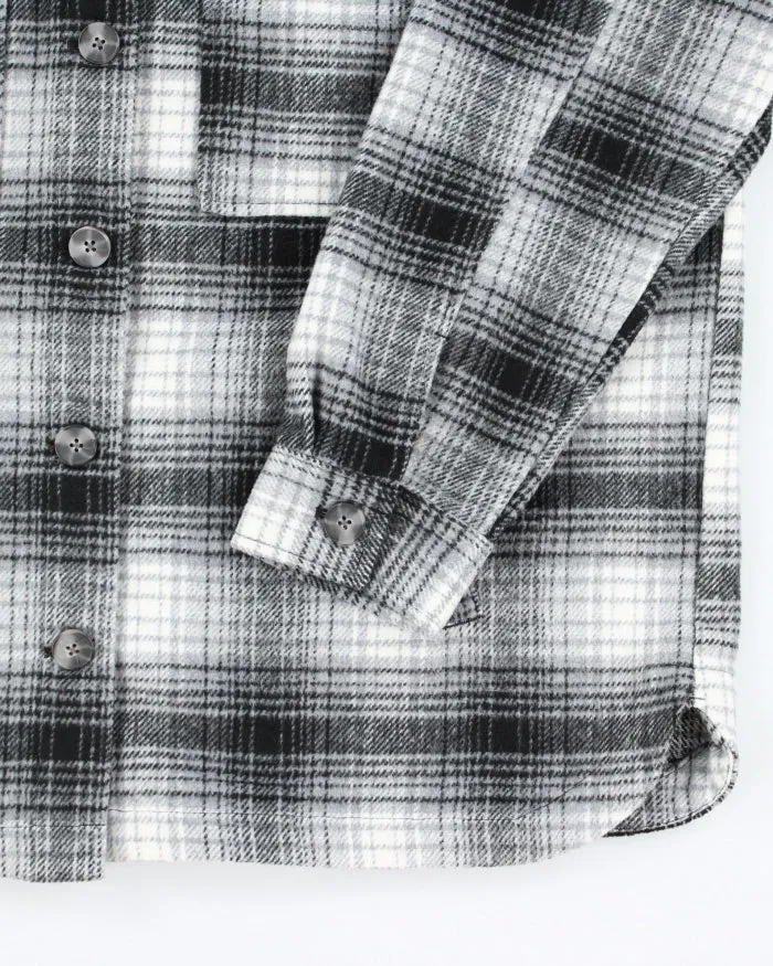 Vintage 2000's Denver Hayes Heavyweight Lined Flannel Shirt - XL sold by Rokit product image thumbnail 4