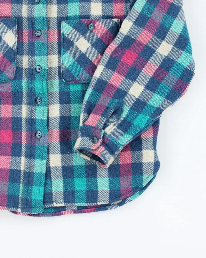 Vintage Women's Woolrich Heavyweight Flannel Shirt - M sold by Rokit product image thumbnail 4