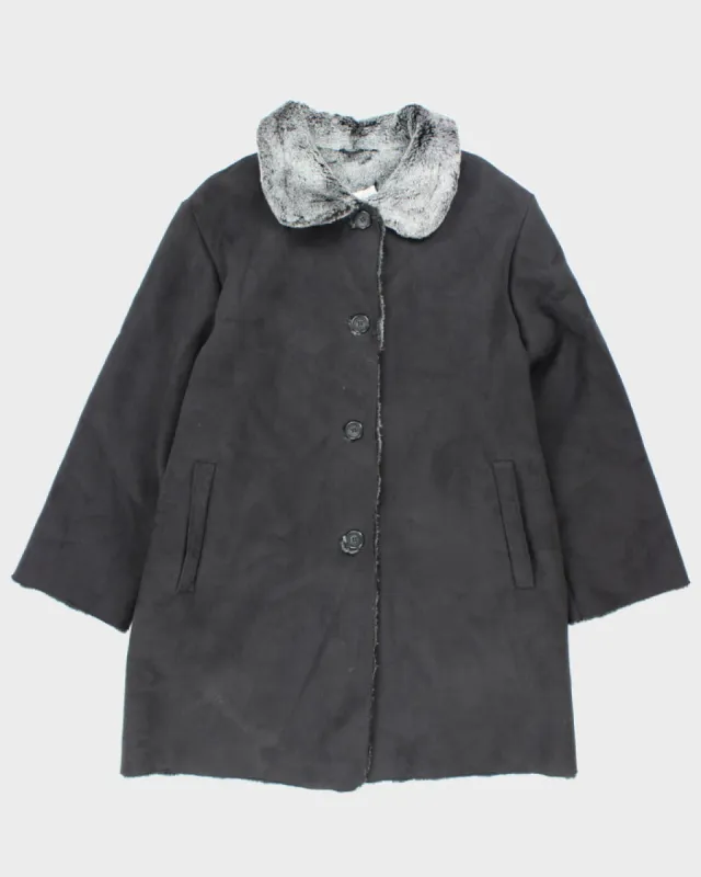 Vintage Women's Heavyweight Fur Collared Jacket - L sold by Rokit