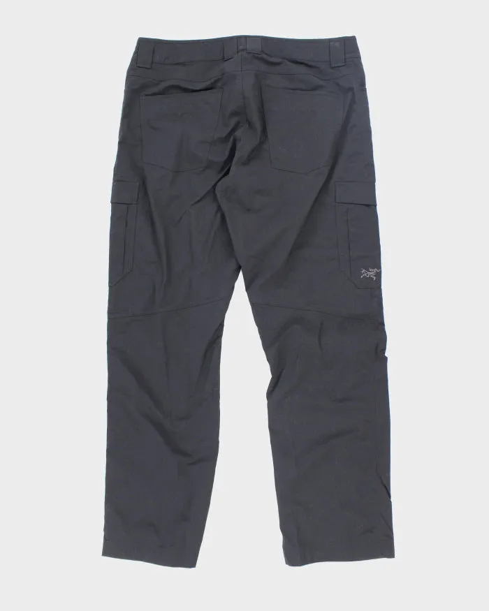 Vintage Arc'teryx Multi Pocket Lightweight Hiking Trousers - W36 L31 sold by Rokit product image thumbnail 2