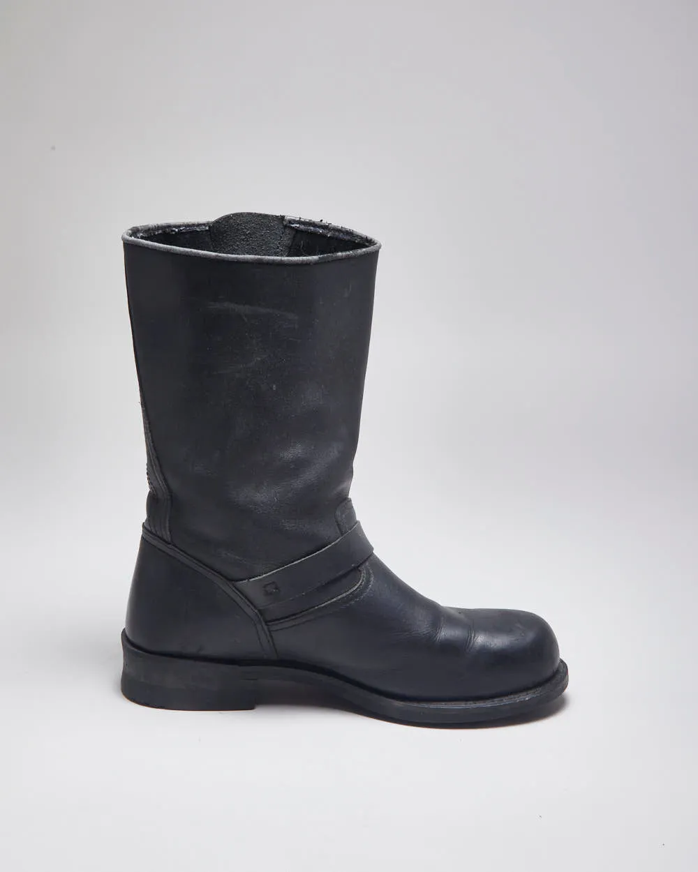 Caterpillar Black Leather Boots - UK10 sold by Rokit product image thumbnail 2