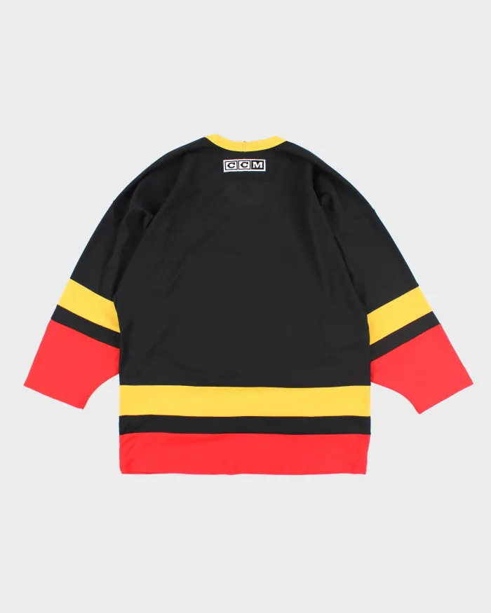 Vintage 2000's CCM Calgary Flames NHL Jersey - M sold by Rokit product image thumbnail 2