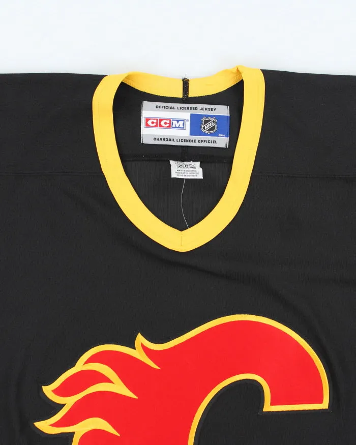 Vintage 2000's CCM Calgary Flames NHL Jersey - M sold by Rokit product image thumbnail 3
