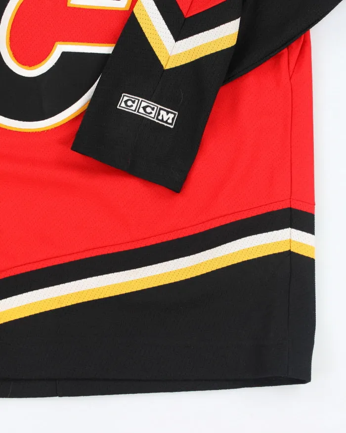 Vintage 2000's CCM Calgary Flames NHL Jersey - L sold by Rokit product image thumbnail 4