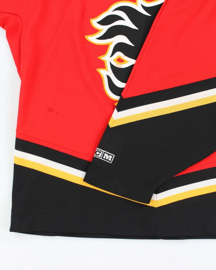 Vintage 2000's CCM Calgary Flames NHL Jersey - L sold by Rokit product image thumbnail 4