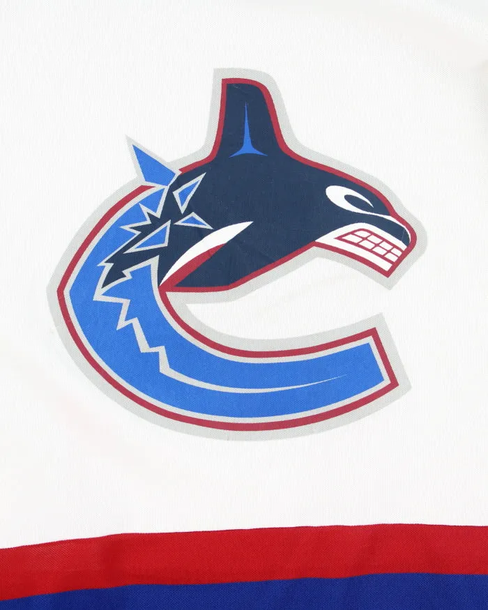 Vintage CCM Vancouver Canucks NHL Sports Jersey - XL sold by Rokit product image thumbnail 4
