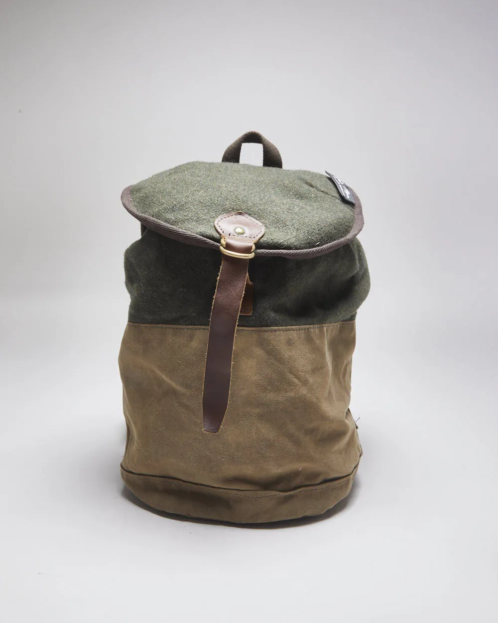 Woolrich x Frost River Wool & Canvas Rucksack sold by Rokit product image thumbnail 3