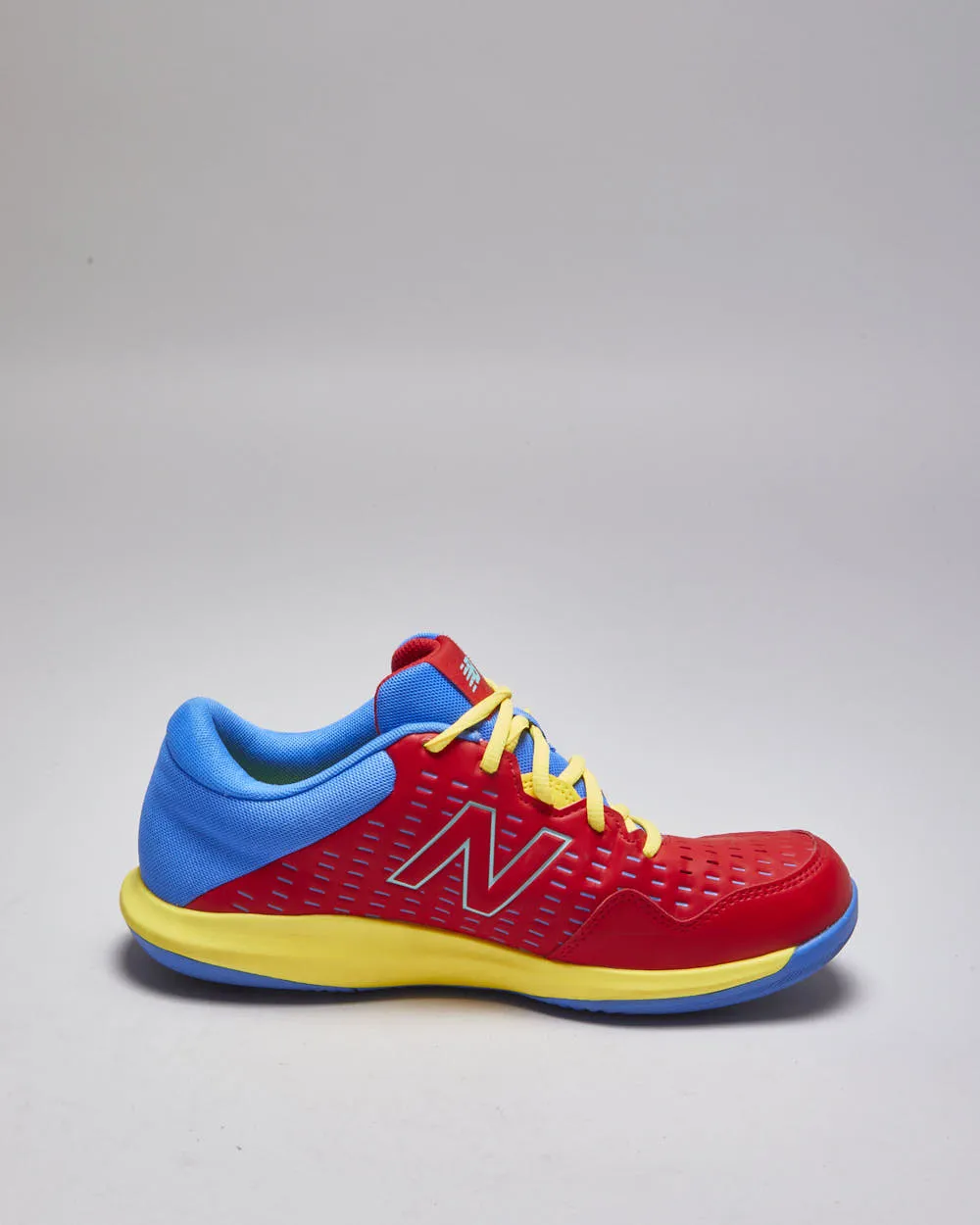 New Balance 696v4 Hard Court Lightweight Trainers - UK 8 sold by Rokit product image thumbnail 2