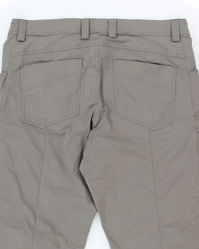 Vintage 2000's Arc'teryx Multi Pocket Cargo Hiking Trousers - W36 L32 sold by Rokit product image thumbnail 4