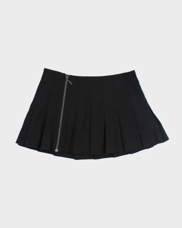 Vintage Guess Pleated Skirt - S sold by Rokit