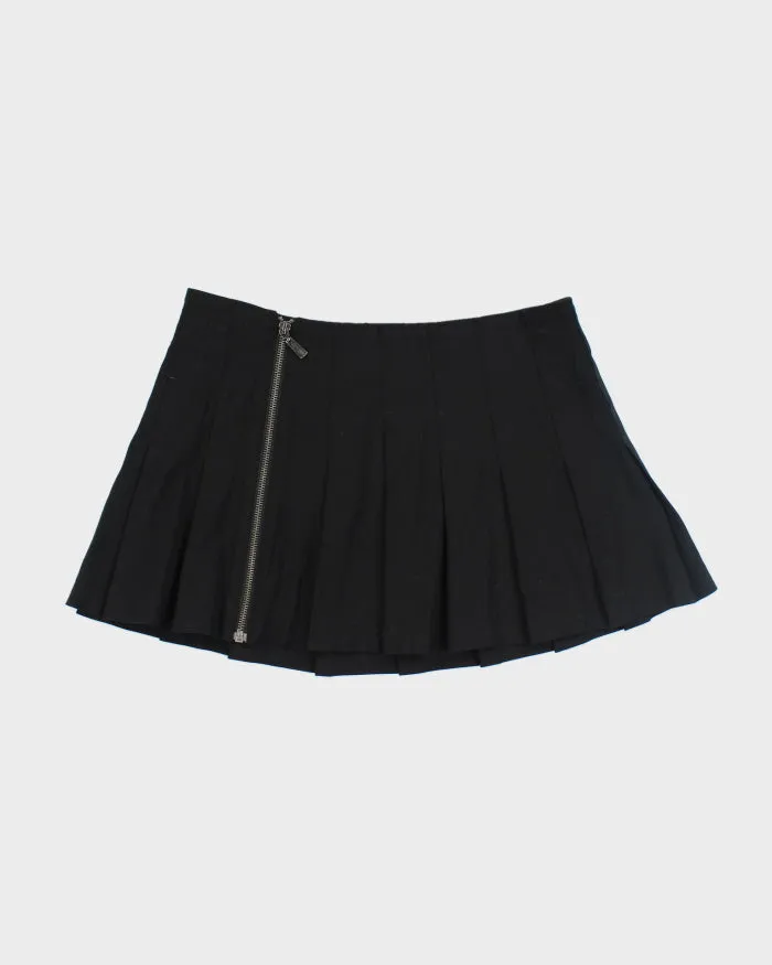 Vintage Guess Pleated Skirt - S sold by Rokit