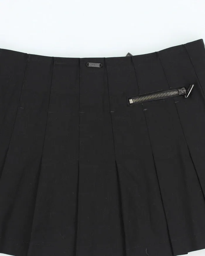 Vintage Guess Pleated Skirt - S sold by Rokit product image thumbnail 4