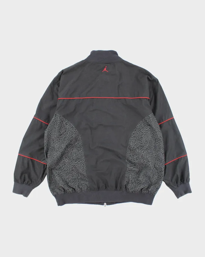 Vintage 2000's Jordan Lightweight Patterned Windbreaker Jacket - XXL sold by Rokit product image thumbnail 2