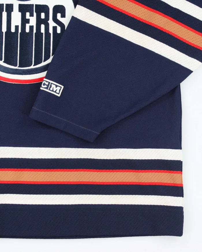Vintage CCM Edmonton Oilers Oversized NHL Hockey Jersey - L sold by Rokit product image thumbnail 4