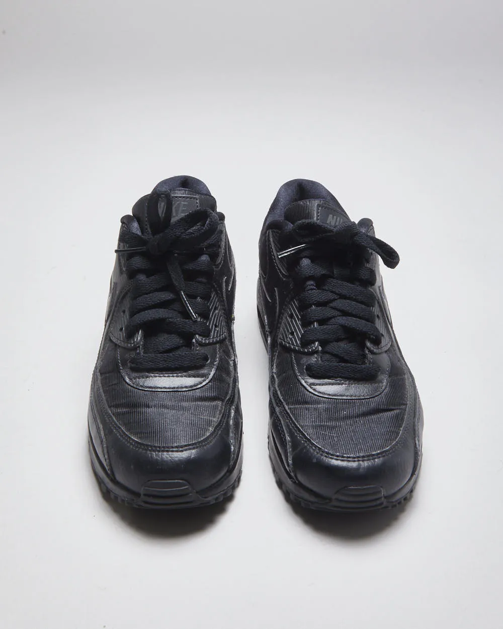 Nike Air Max Trainers - UK6 sold by Rokit product image thumbnail 3